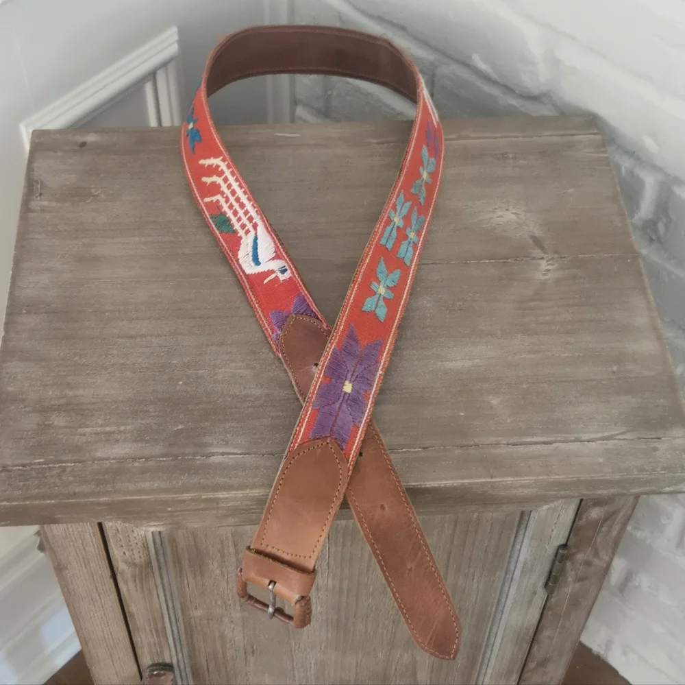 Vtg Men's Embroidered Belt, 38, M/L, Bird/Flower, Leather